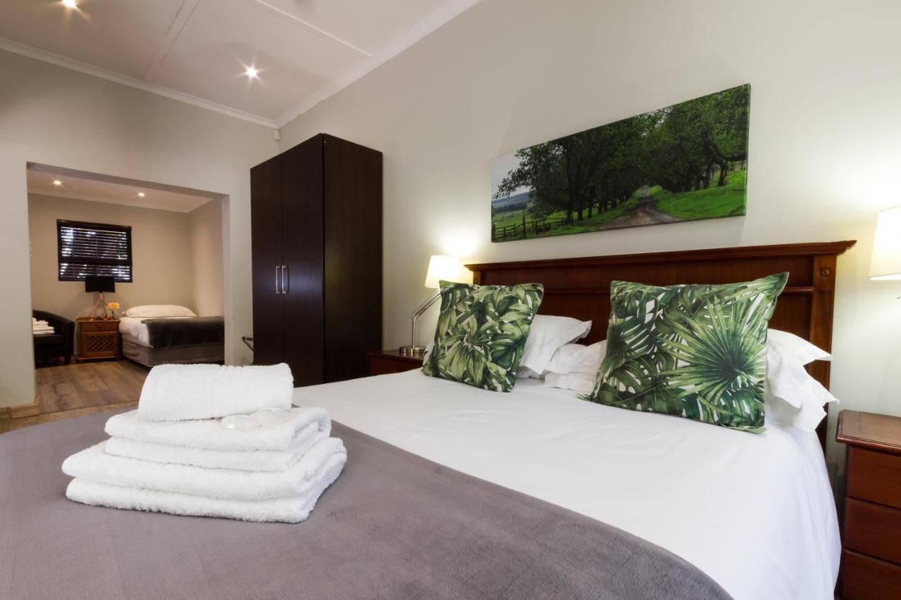 The Pecan Tree Guesthouse Сэндтон Экстерьер фото